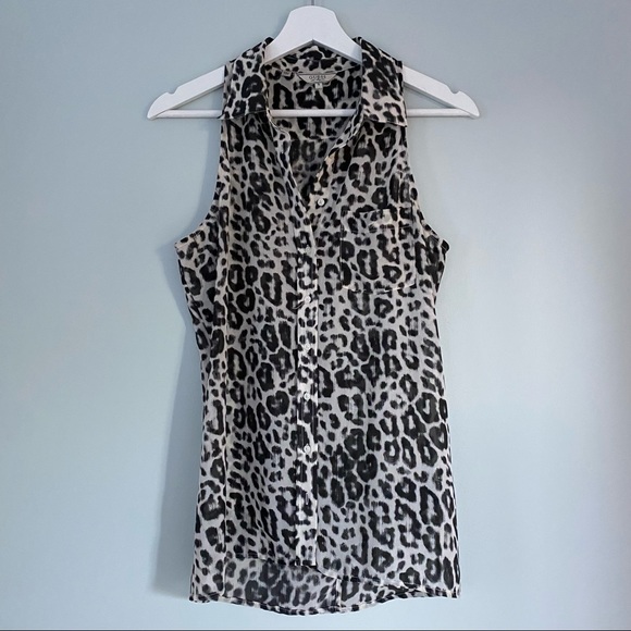 Guess sheer sexy slit-back sleeveless blouse - Picture 4 of 6